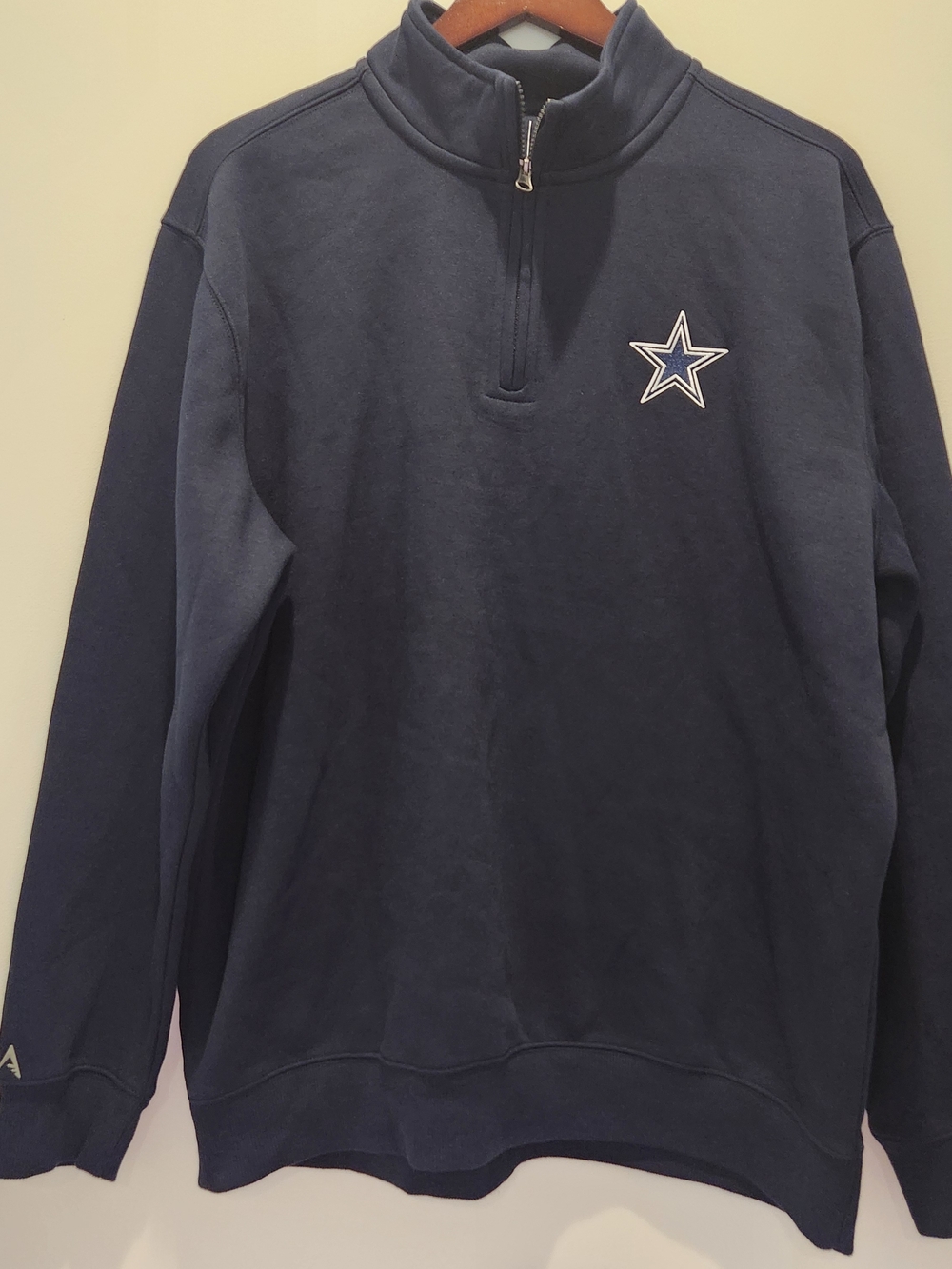 Antigua Dallas Cowboys Navy 1/4 Zip Victory Mock Neck Pullover with Logo